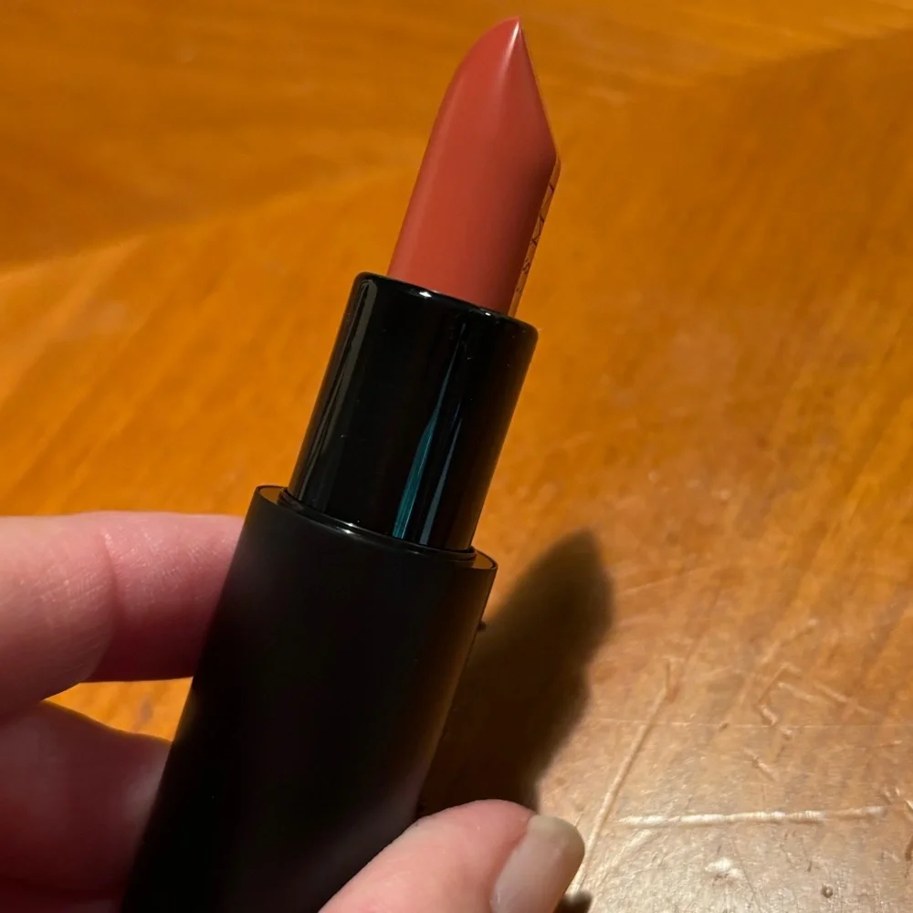 NARS Explicit Lipstick Temptation